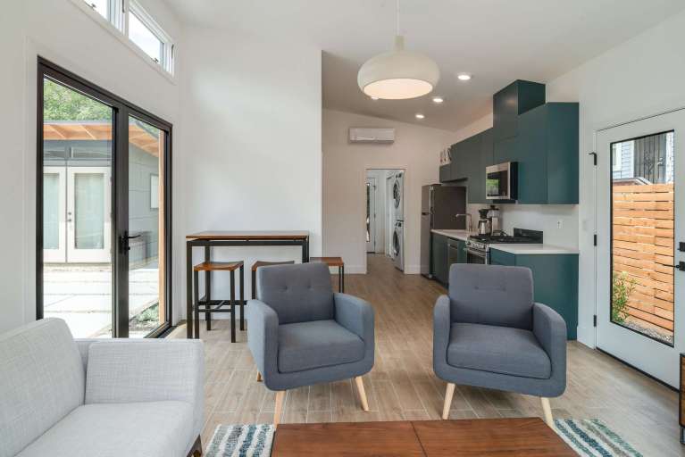 Alcatraz_Avenue_ Oakland California 8